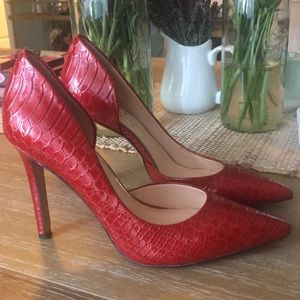 Jessica Simpson Snakeskin Pattern High Heels